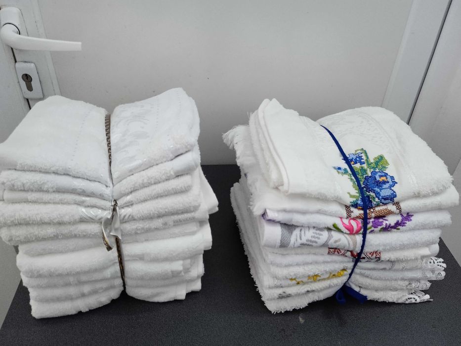 Set 10 prosoape de fata. 48x85 cm. Diverse culori. Noi!