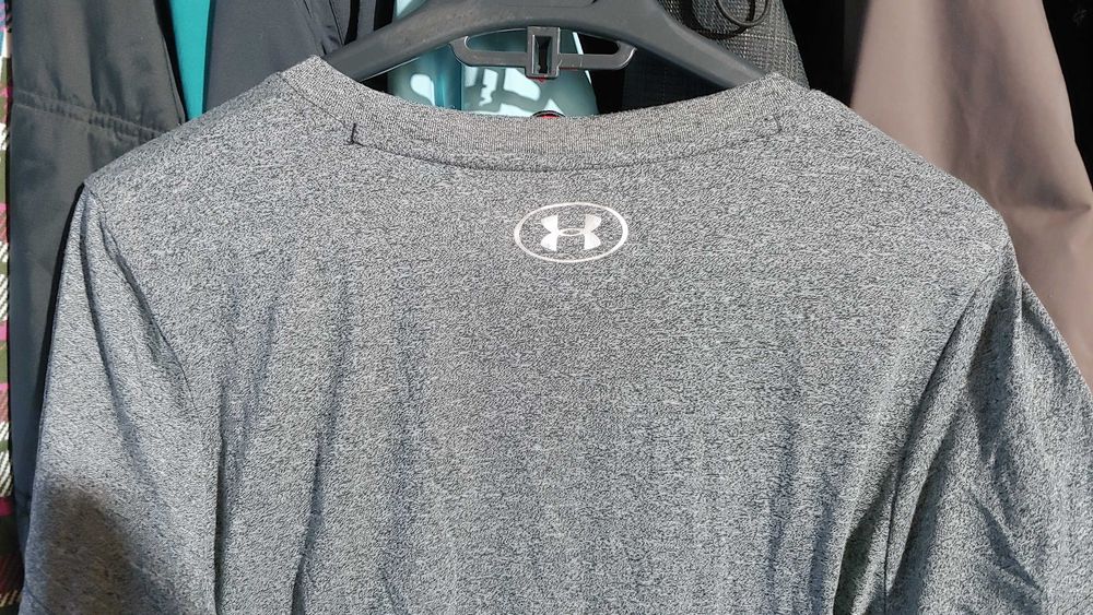 Tricou heatgear UNDER ARMOUR original (M) REDUCERE !