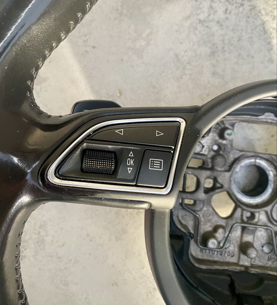 Мултифункционален волан Audi A6 C7