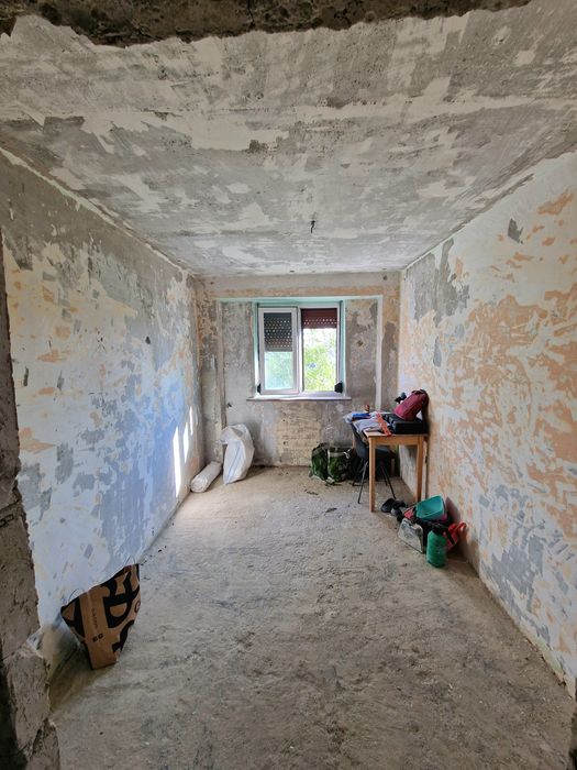 Apartament 4 camere decomandat