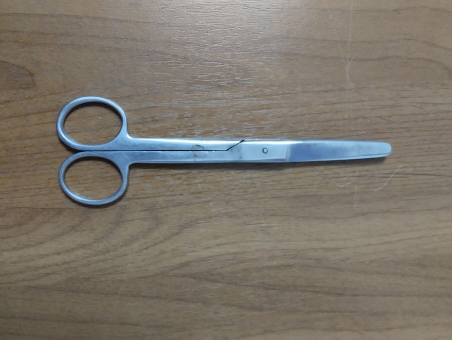 Хирургические ножницы