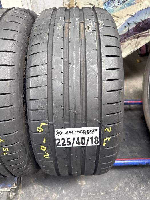 225/40/18 Dunlop