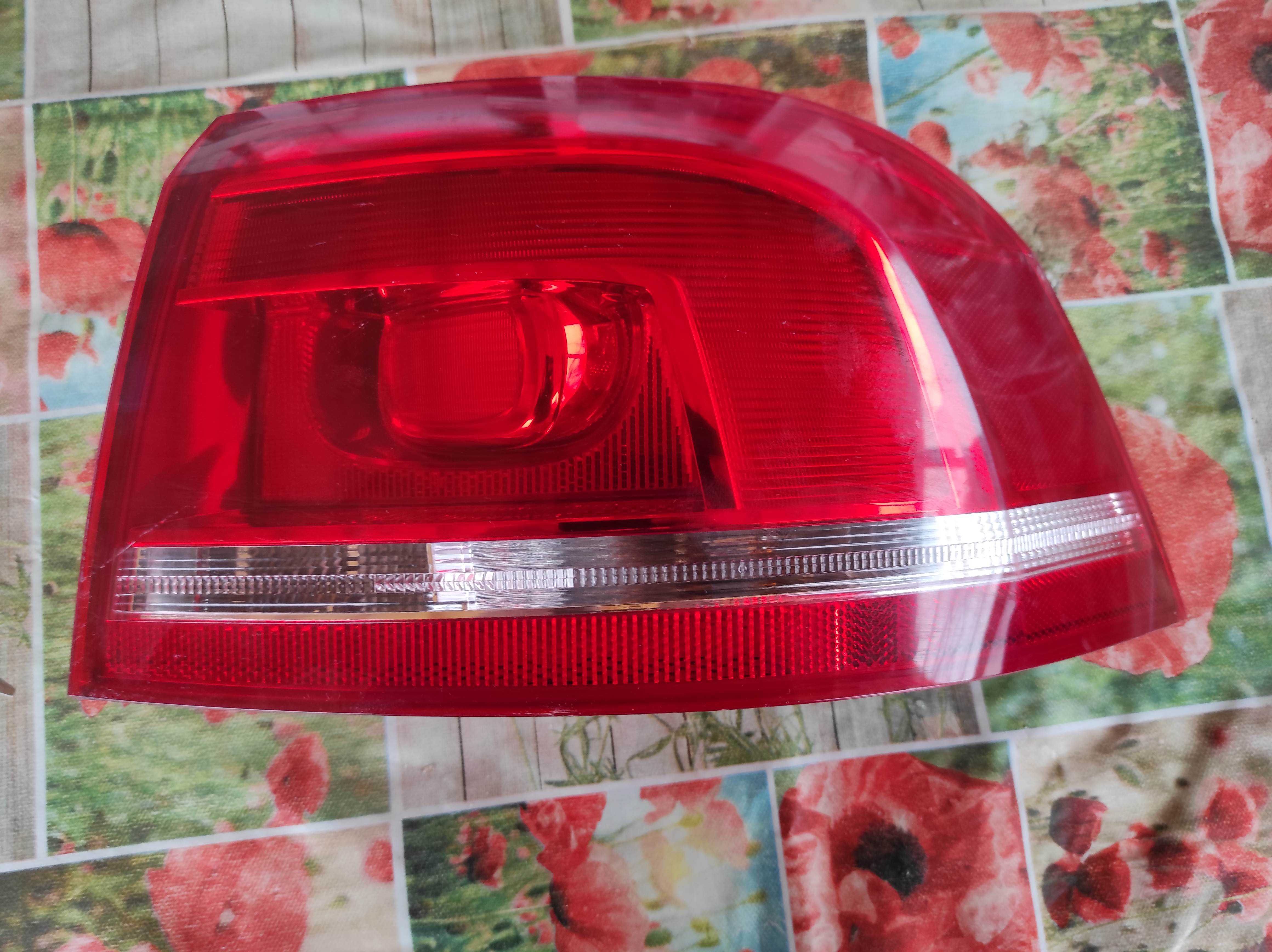 Външен десен стоп Passat B7