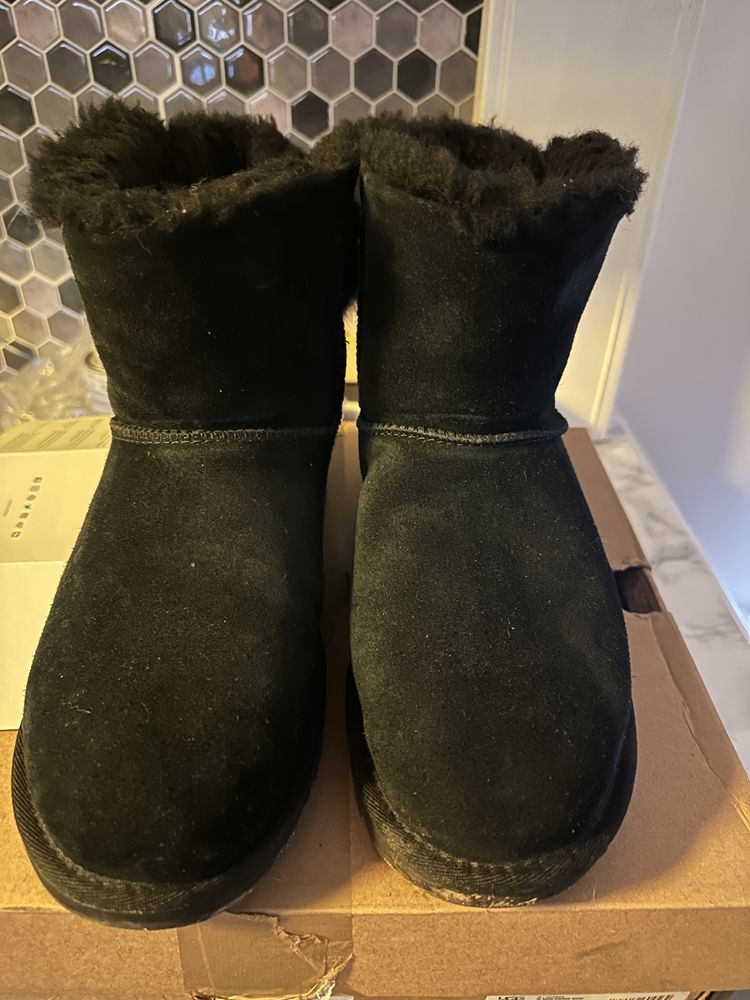 Cizme UGG,marimea39