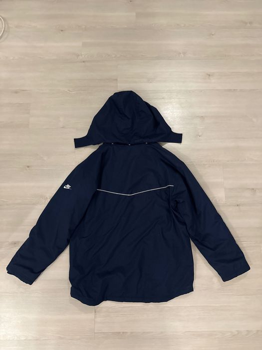 Geaca Nike cu gluga detaşabilă