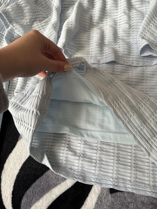 Bluza cu umerii goi