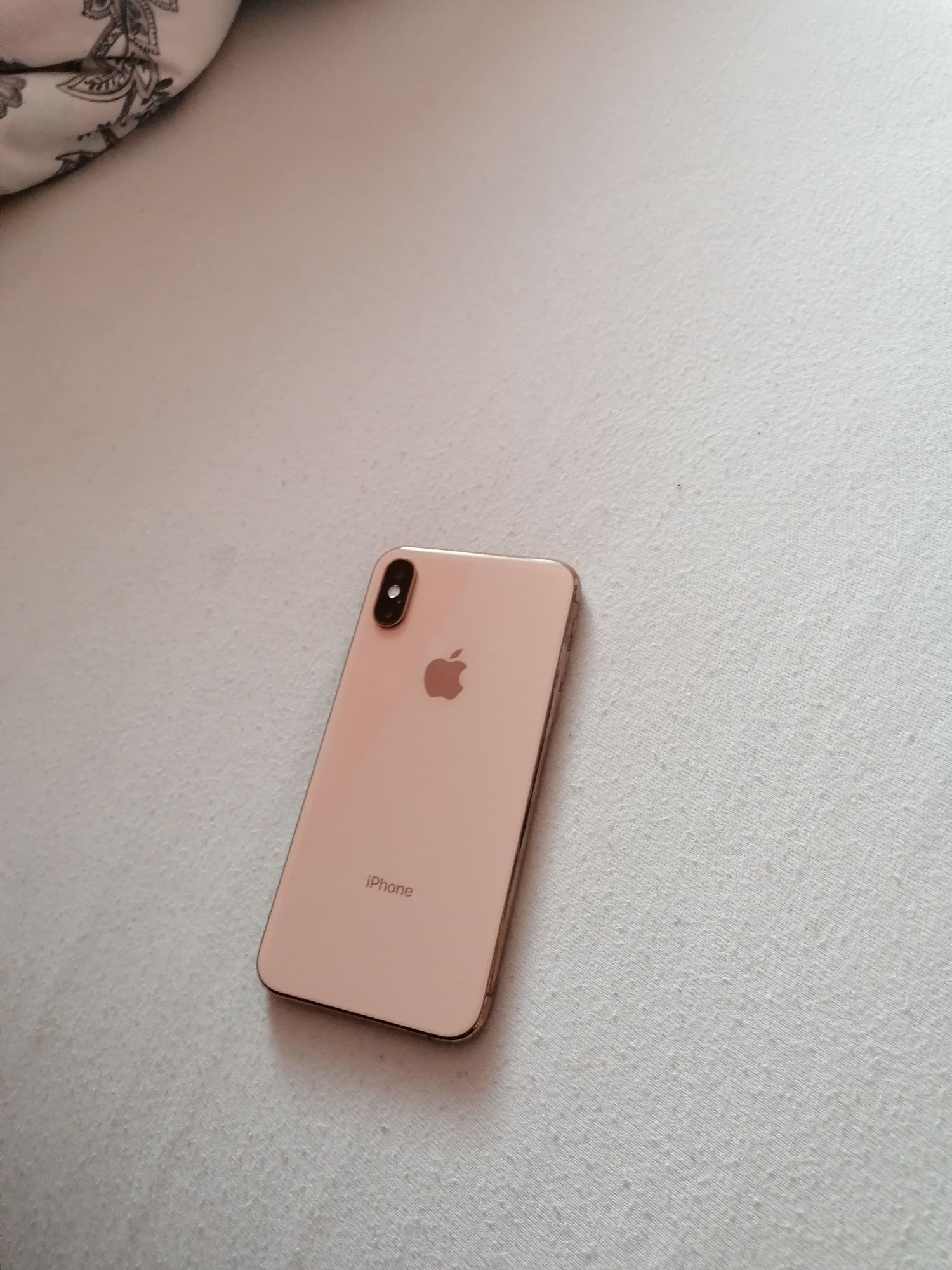 Iphone  Xs  gold