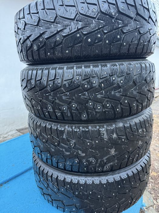 Зимняя шипованная резина yokohama