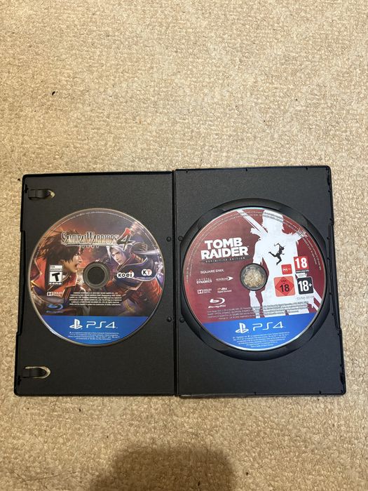 Ps4 Pro 1 tb+2 joystick-uri+ cateva jocuri