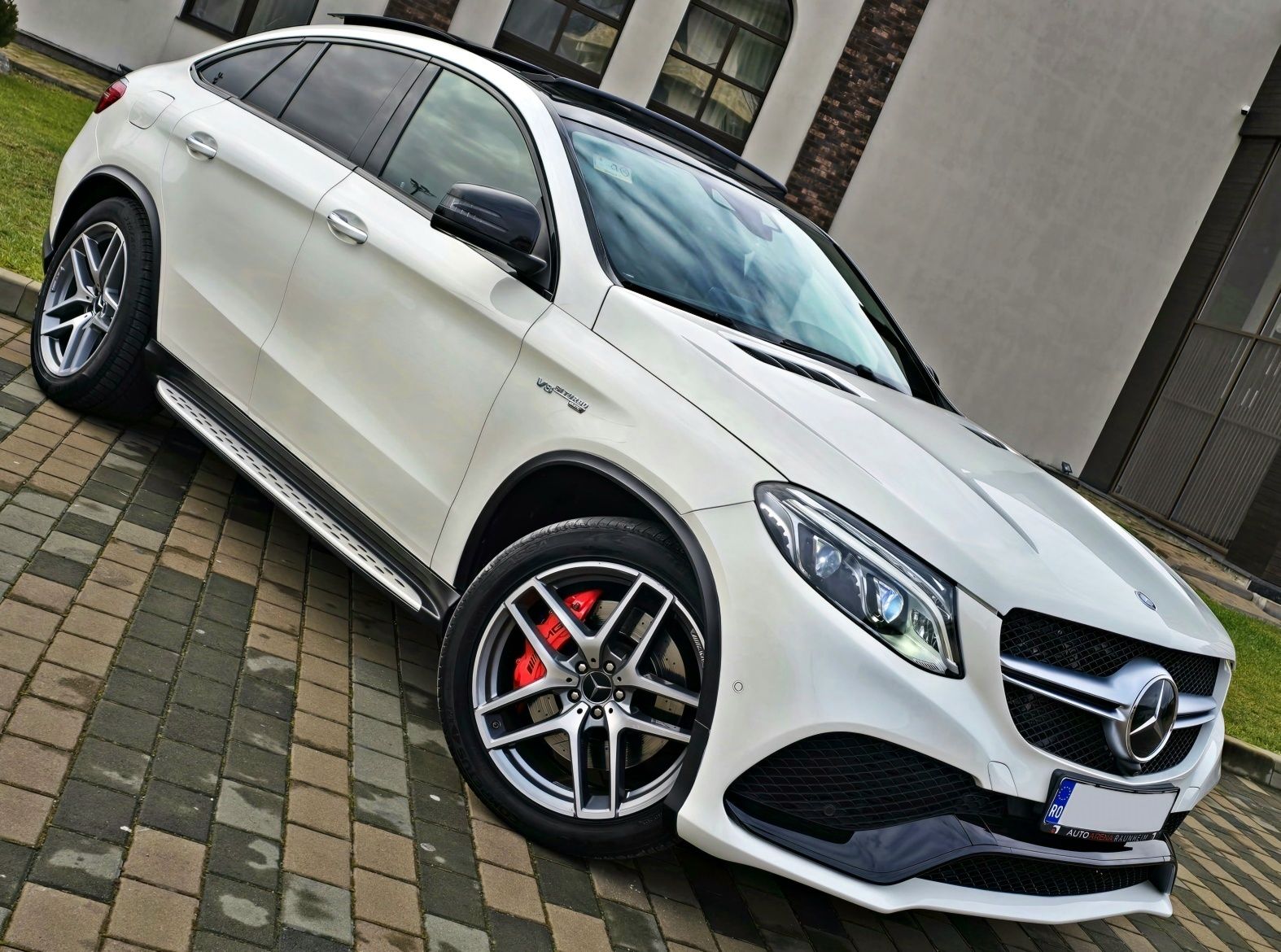 Mercedes GLE Coupe 63S AMG 5.5 V8 585cp 4Matic 7G-Tronic 2016 E6 Full