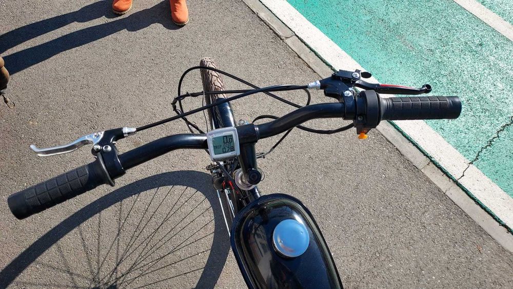 Bicicleta cu motor pe benzina,noua 0  km