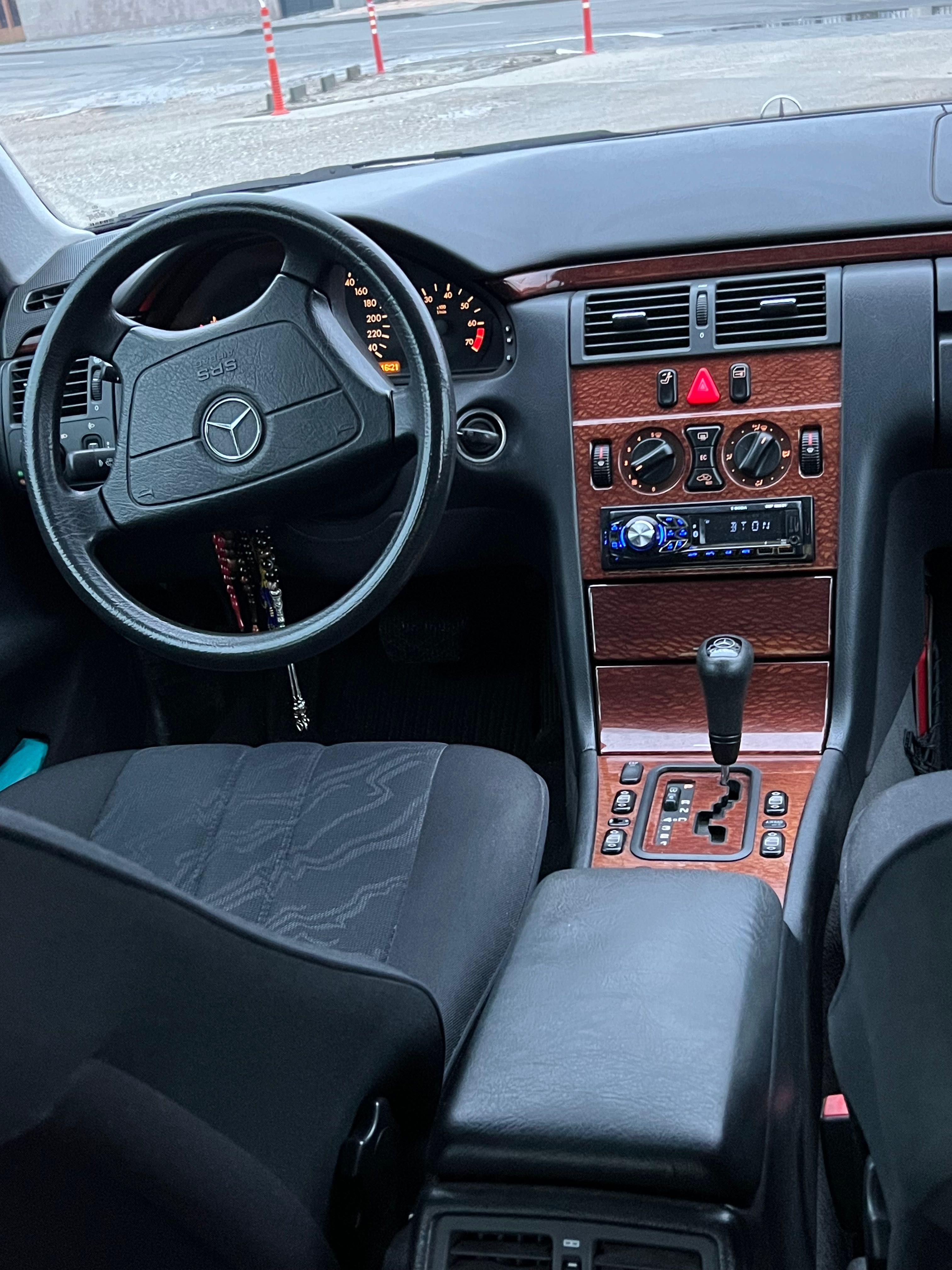 Mercedes w210 1999