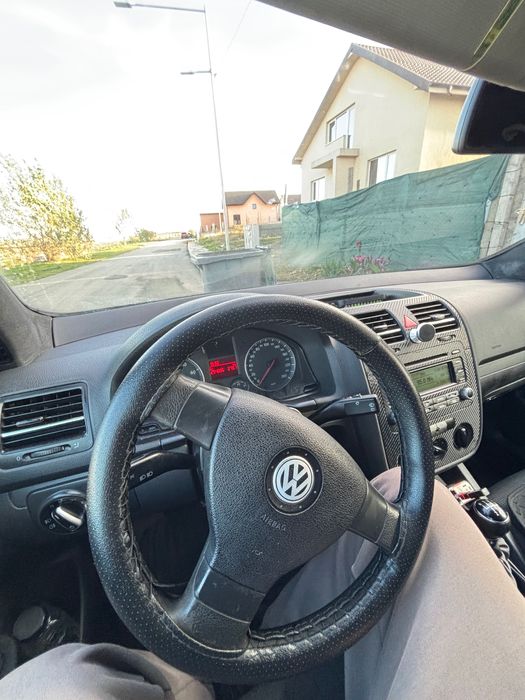 Golf 5 1.6 mpi vanzare urgenta