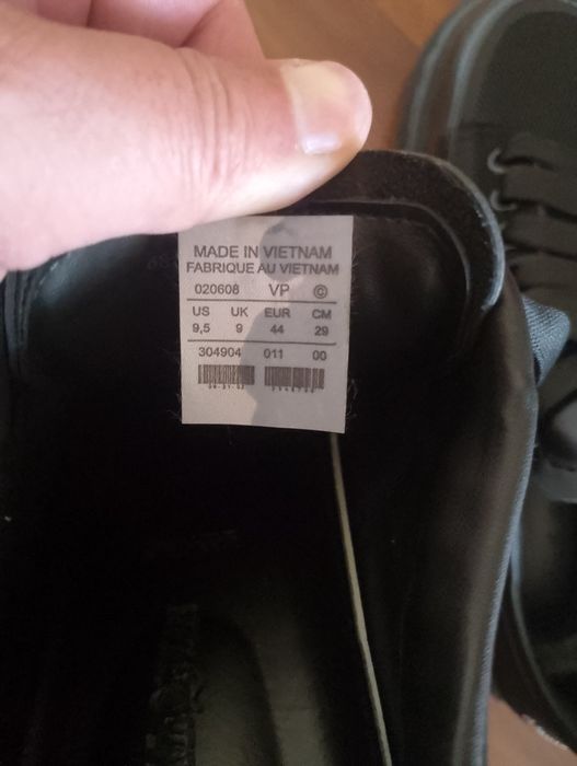 Мъжки обувки Alexander McQueen.