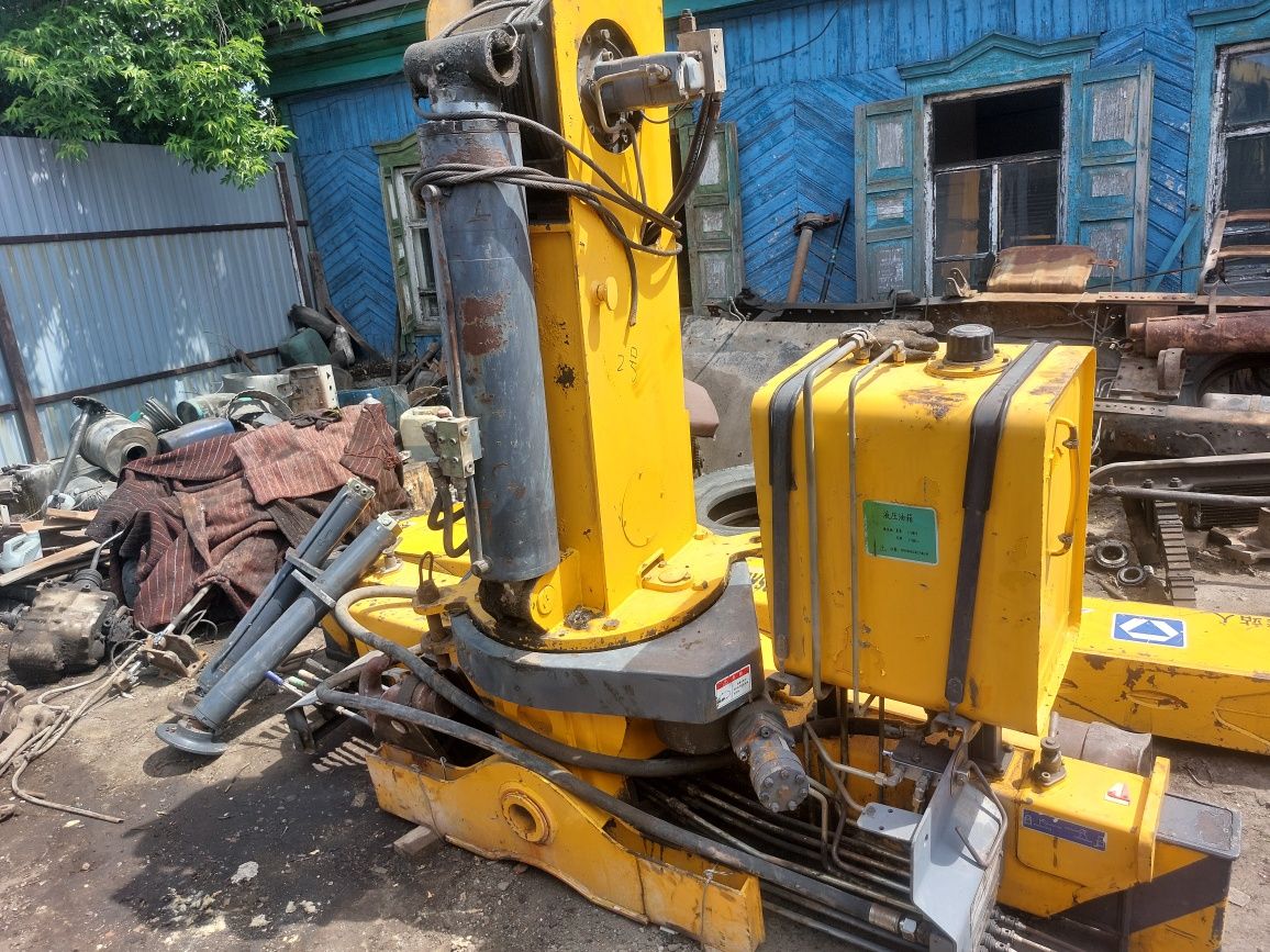 Продам  установку манипулятор