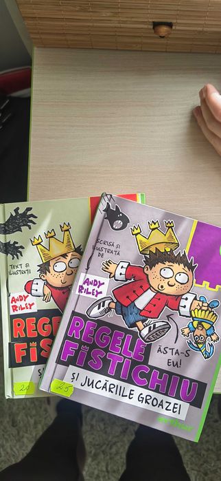 2 volume...Regele fistichiu