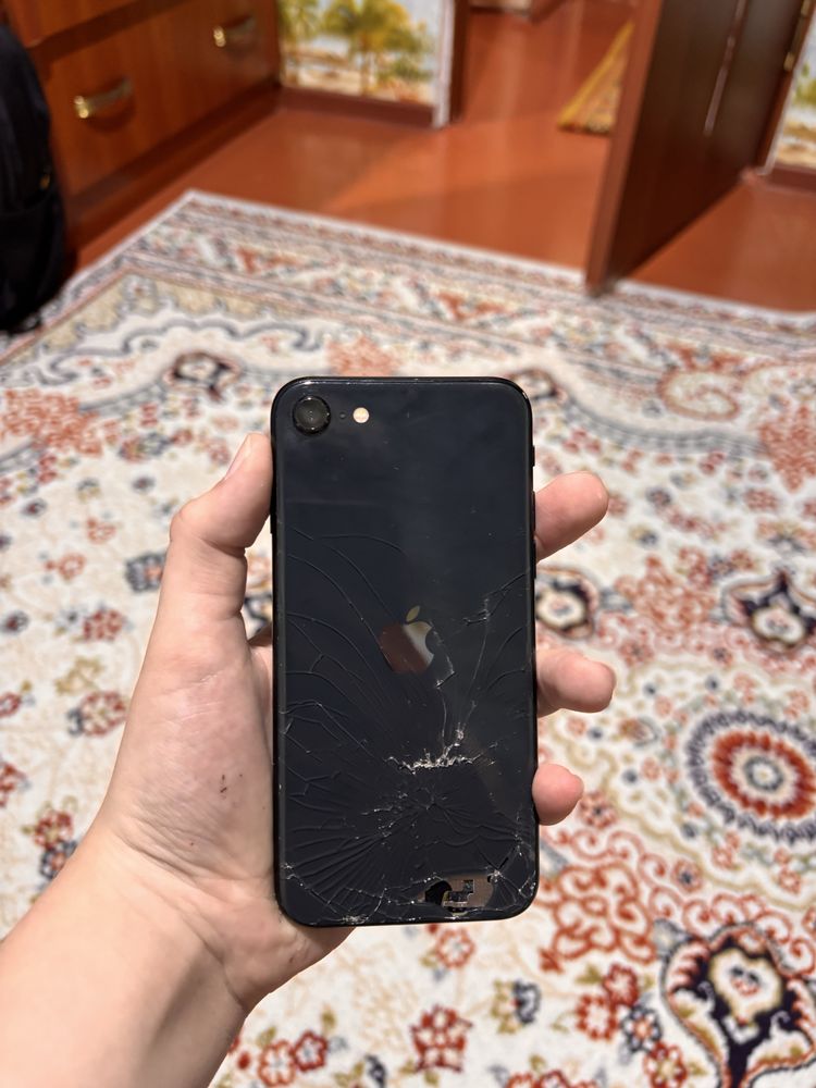 Iphone SE не дорого