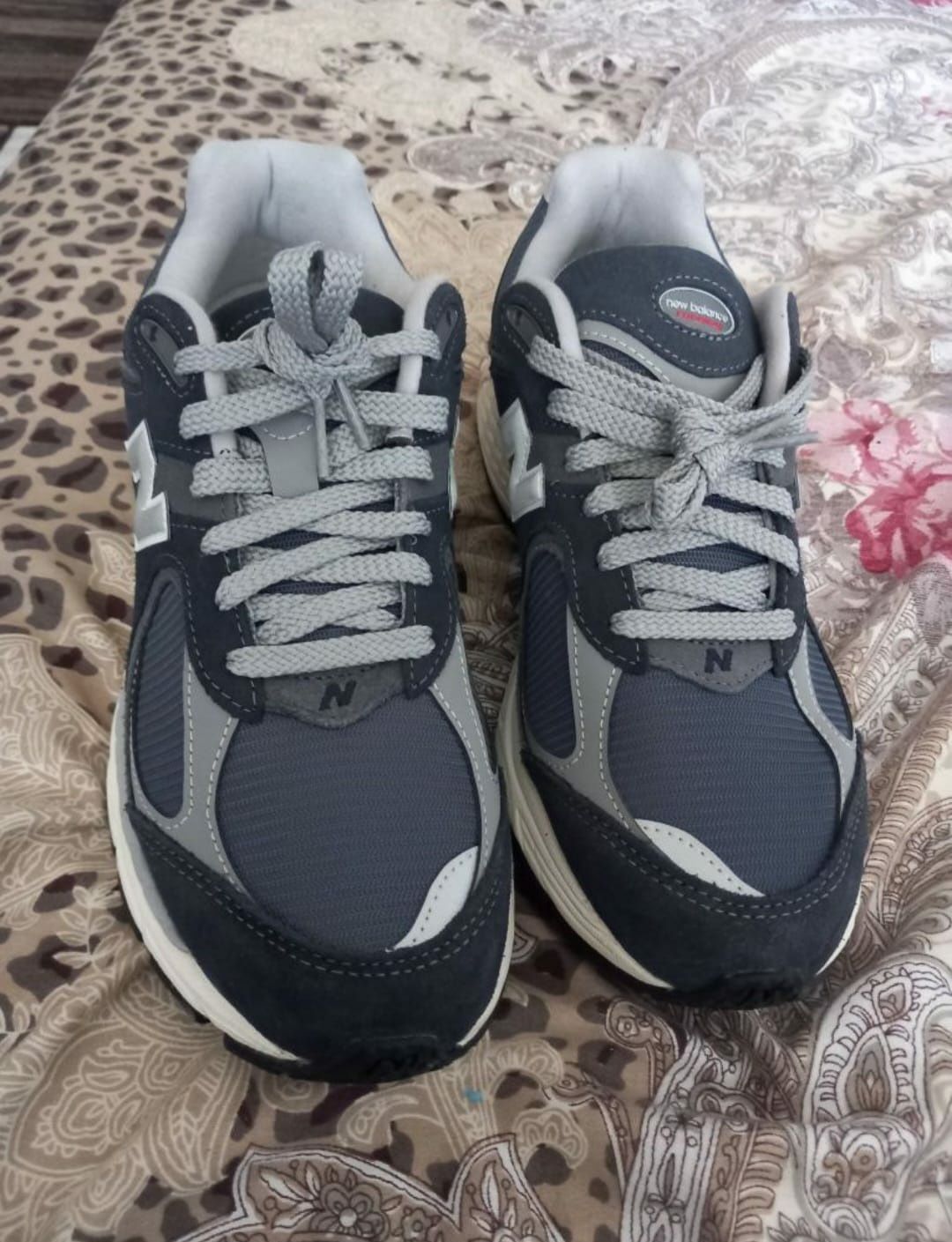 Adidasi New Balance noi 43