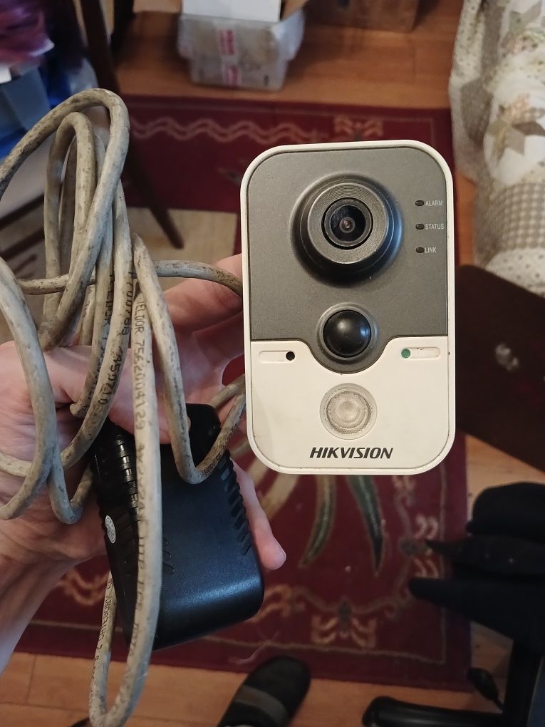 Продам IP-видеокамера Hikvision