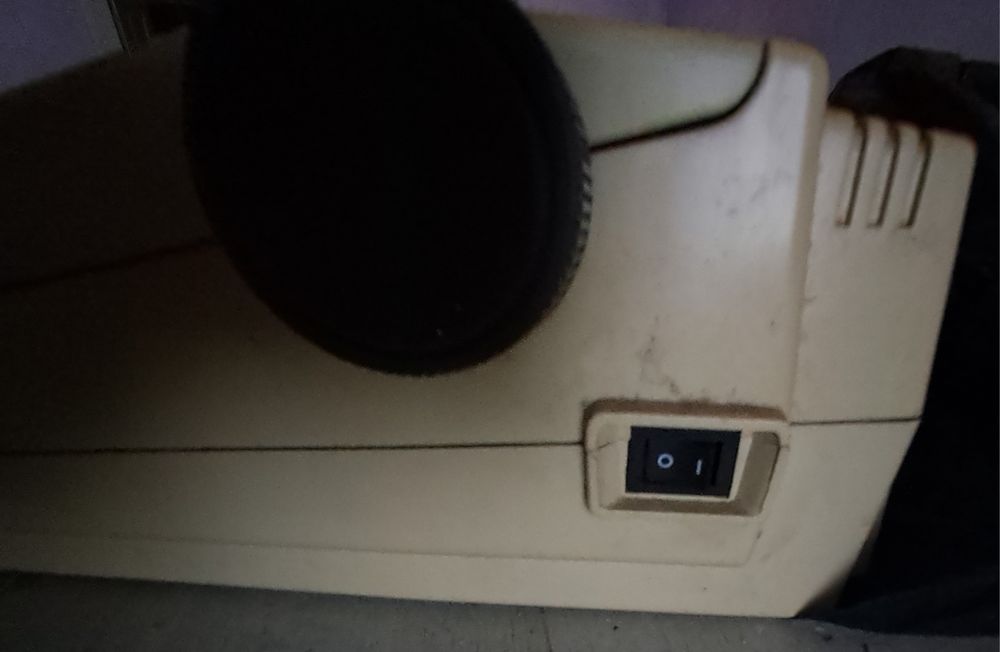 Masina de scris electrica Brother AX-110 defecta