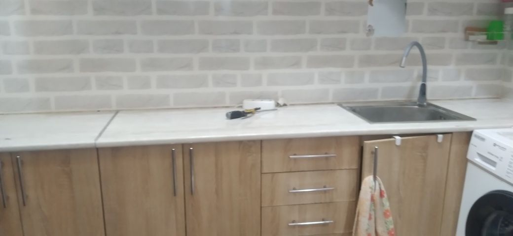 Куханы гарнитур смесителем