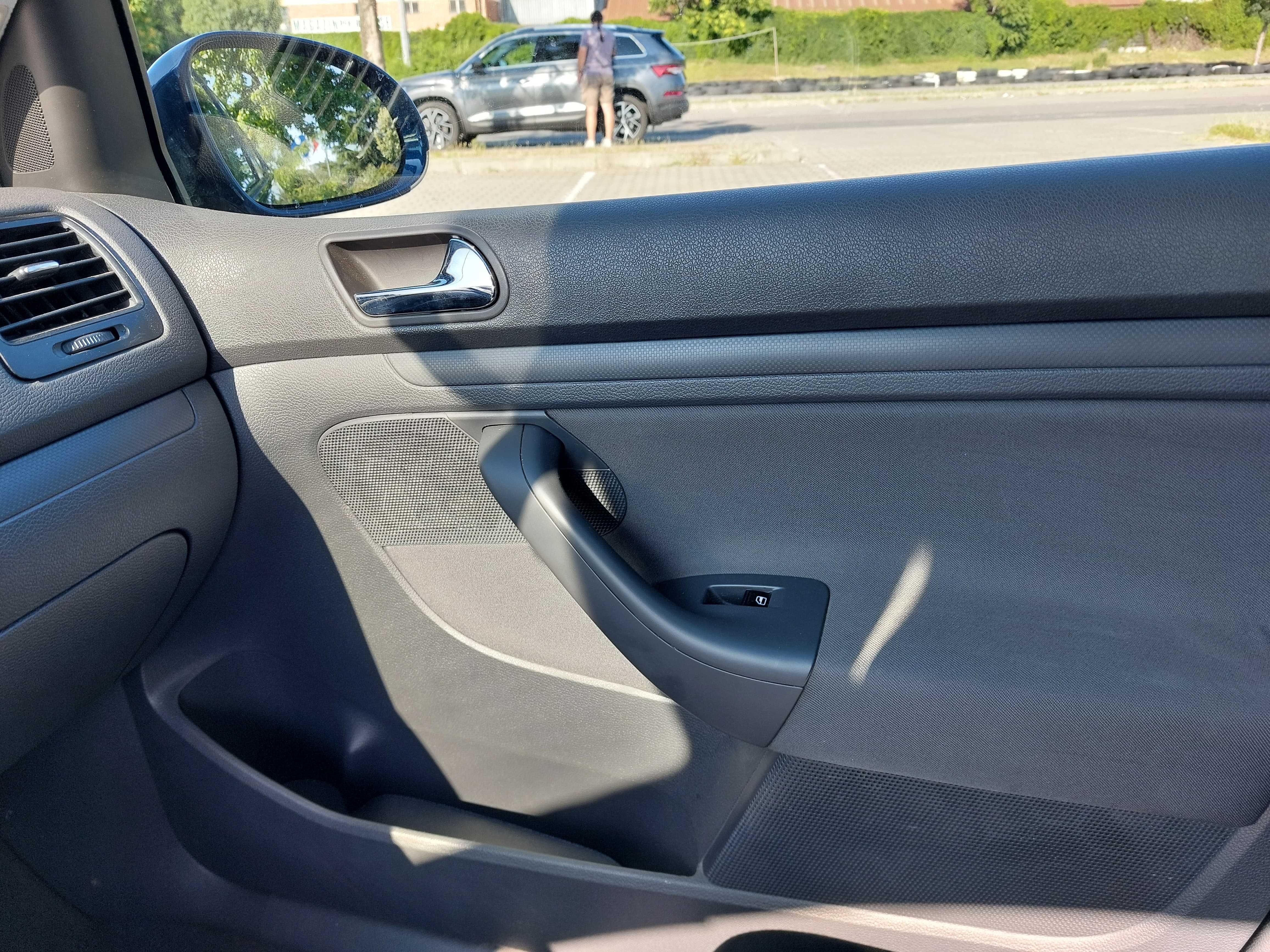 Volkswagen Golf 5 Hatchback