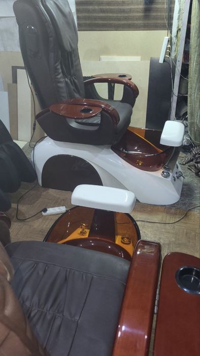 Продам педикюрное кресло