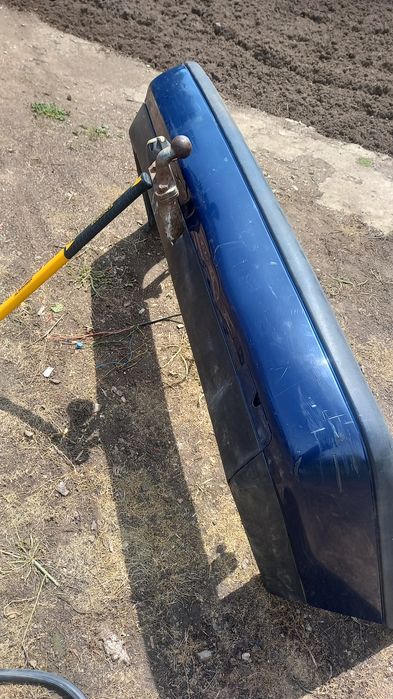 Теглич с броня за фолксваген пасат б4