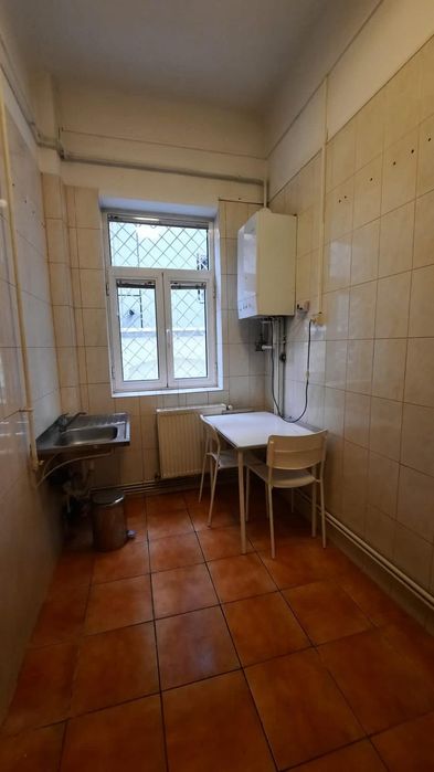Închiriez parter vila Mosilor - Eminescu