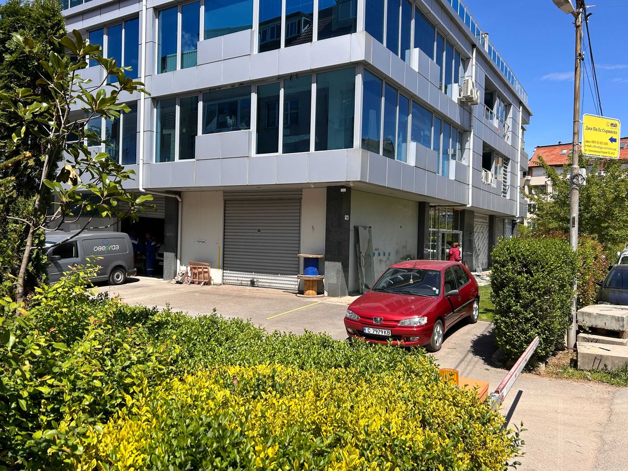 Дава се под наем Офис в София, Овча купел - 181 кв.м за 1000 € - Снимка #11