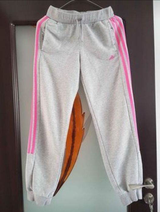 Pantaloni Adidas M dama