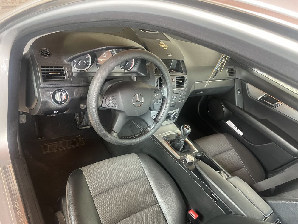 Mercedes Benz c200 diesel 2010