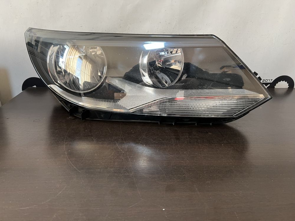 Far dreapta halogen Vw Tiguan 5N Facelift an 2011-2015