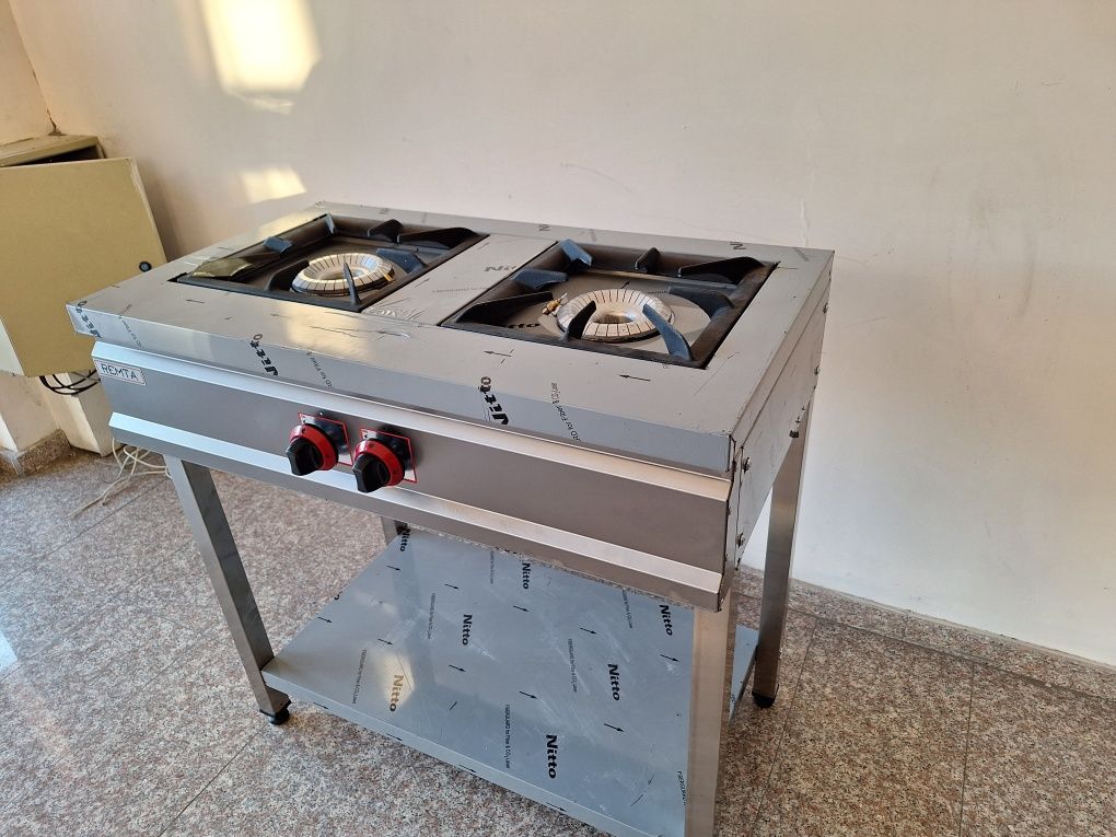 Котлон газов професионален с крака и долен плот защита- СЕ