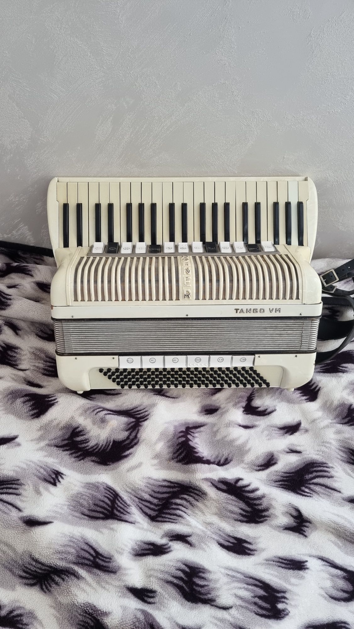 Acordeon hohner în stare foarte bună 1800lei