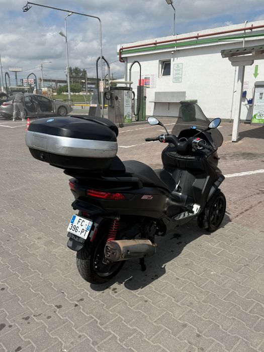 Piaggio mp 3 hpe  500 se conduce categoria B