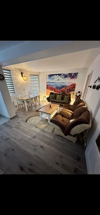 Cabana de închiriat cu piscină încălzită și ciubăr cu jacuzzi