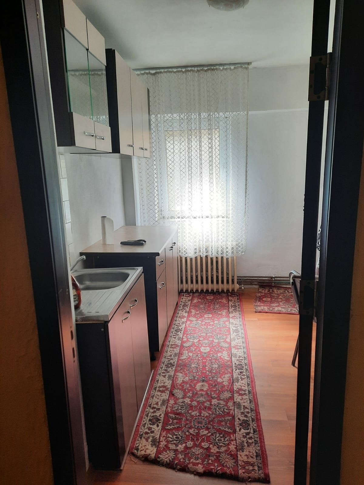 Închiriez apartament 2 camere