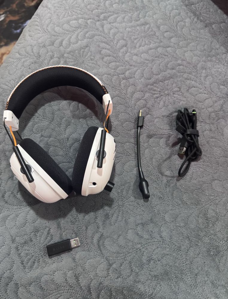 Casti Gaming Razer BlackShark V2 Pro Rainbow Six Edition