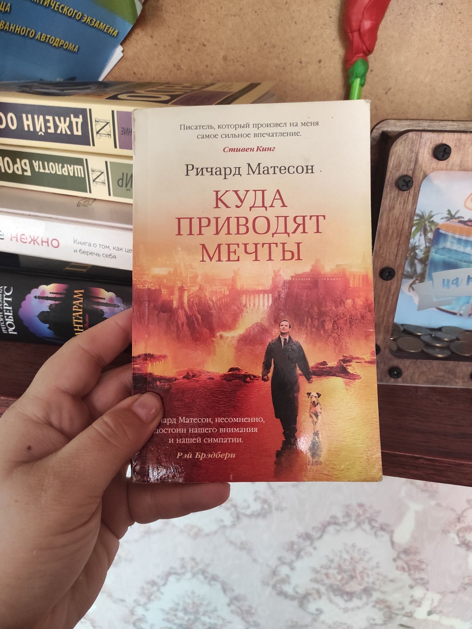 Продам книги новые