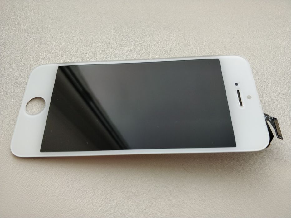 Продам экран iPhone 5 б/у