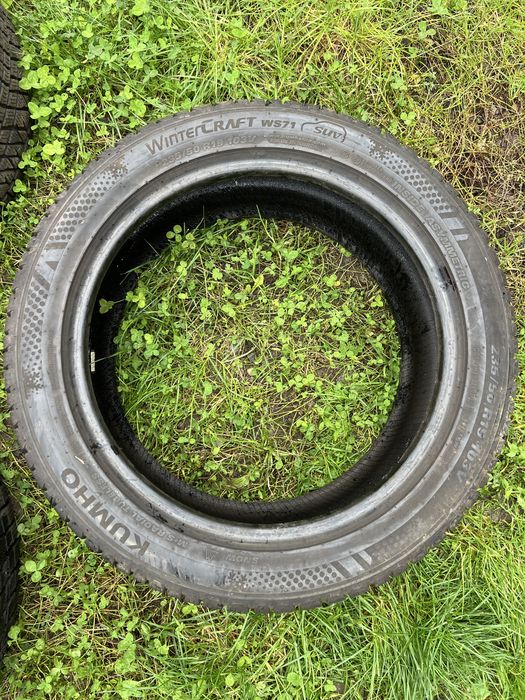 Anvelope de iarna kumho 235/50/19
