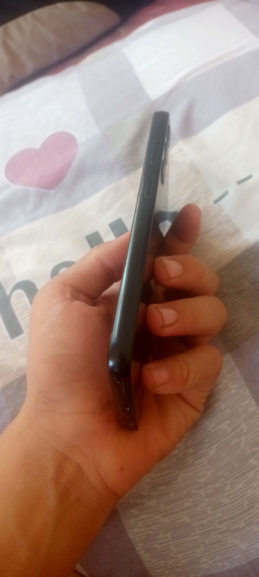 Samsung a05 satiladi