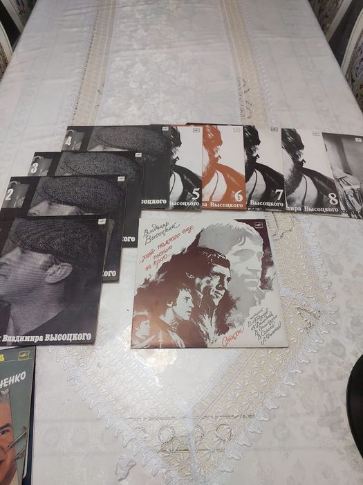 пластинки в идеальном состоянии,есть еще много плостинок