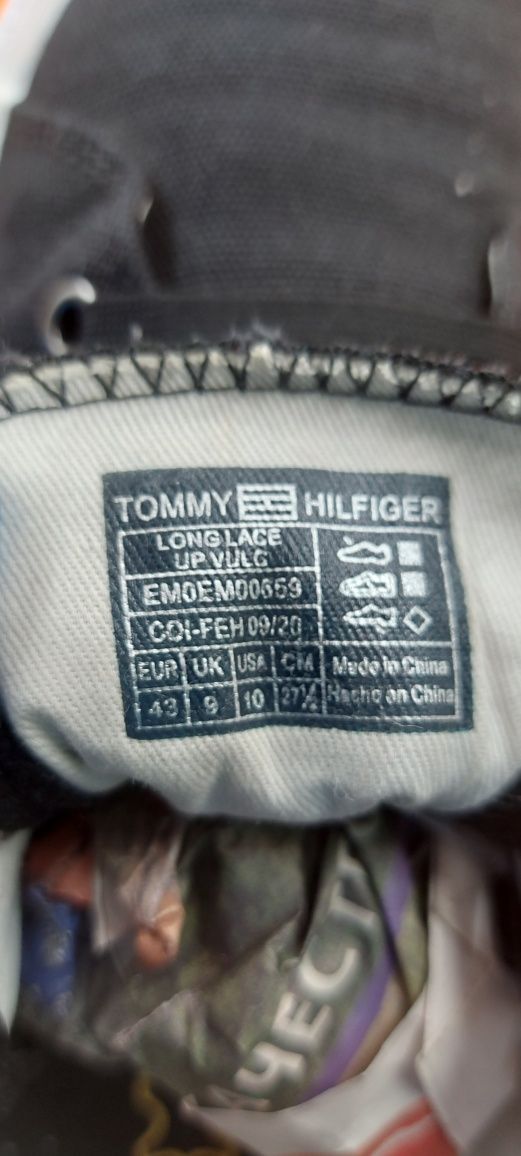 Tommy Hilfiger номер 43 Оригинални мъжки кецове