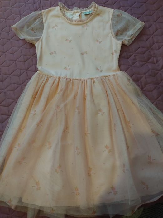 Детска рокля цвят праскова