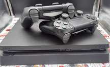 PlayStation 4 Slim (PS4) 1TB.