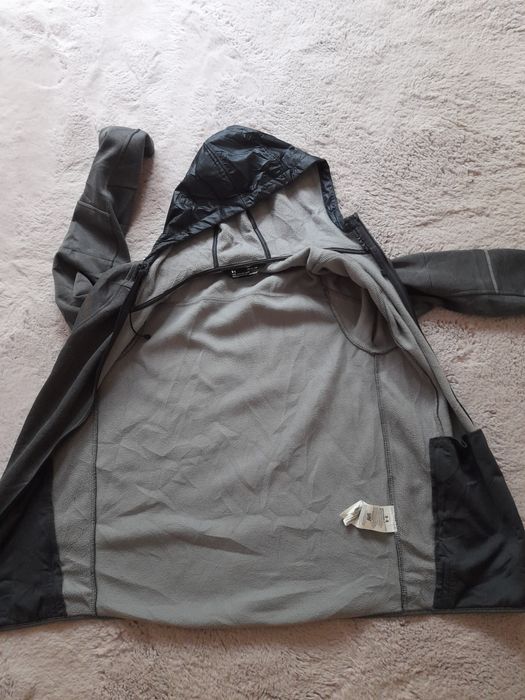 Under armour мъжко яке S размер.