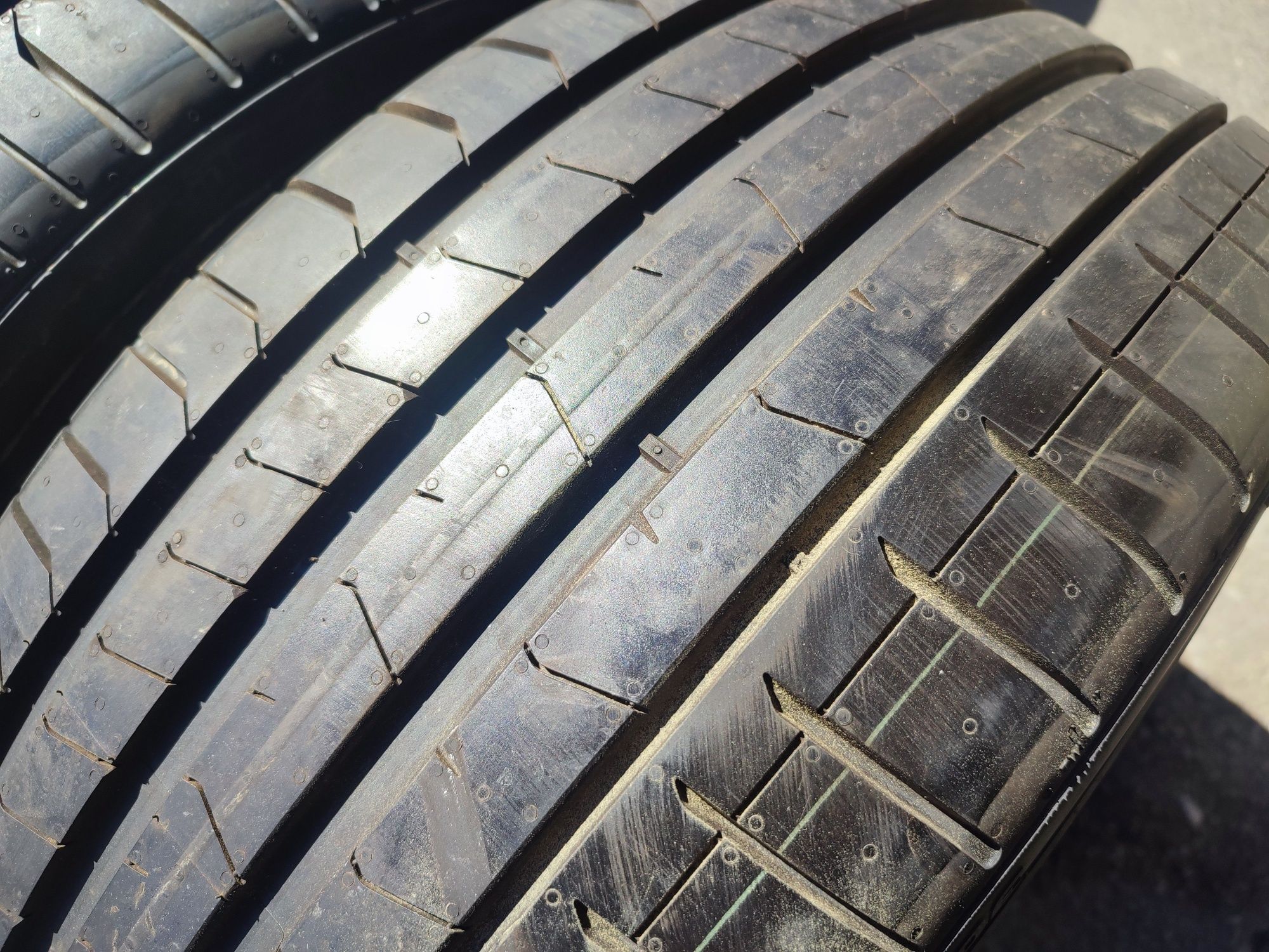 255/40/21" 4бр Pirelli p zero ,dot1020