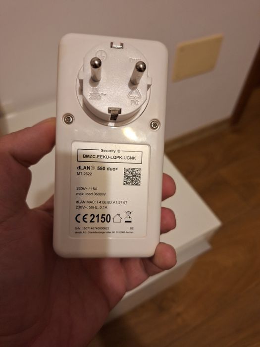 Set cu doua adaptoare wi-fi devolo